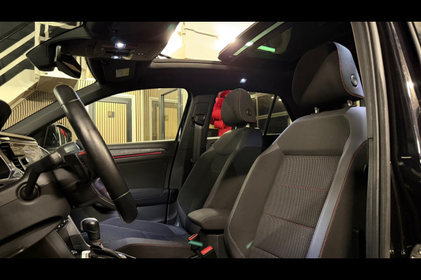 Volkswagen T-Roc 1.5 TSI Sport Business 3X R-Line PANO|VIRTUAL|DEALER ONDERHOUDEN|CARPLAY|CAMERA|SFEERVERLICHTING|NL AUTO|