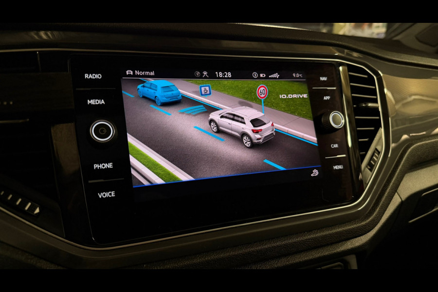 Volkswagen T-Roc 1.5 TSI Sport Business 3X R-Line PANO|VIRTUAL|DEALER ONDERHOUDEN|CARPLAY|CAMERA|SFEERVERLICHTING|NL AUTO|