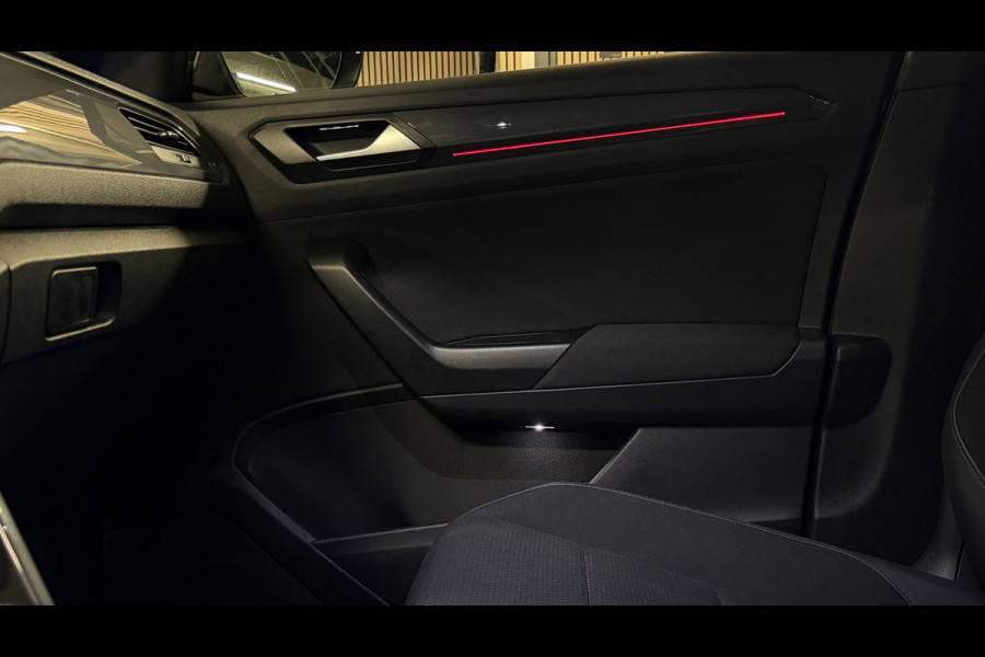 Volkswagen T-Roc 1.5 TSI Sport Business 3X R-Line PANO|VIRTUAL|DEALER ONDERHOUDEN|CARPLAY|CAMERA|SFEERVERLICHTING|NL AUTO|