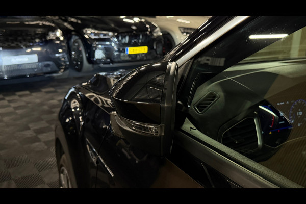 Volkswagen T-Roc 1.5 TSI Sport Business 3X R-Line PANO|VIRTUAL|DEALER ONDERHOUDEN|CARPLAY|CAMERA|SFEERVERLICHTING|NL AUTO|