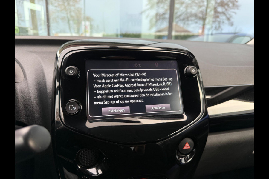 Citroën C1 1.0 VTi Airscape Shine - Media - Climate - 15 " Lichtmetaal - Org.NL