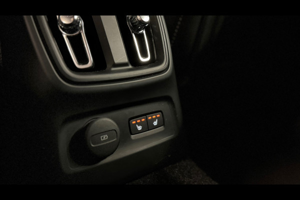 Volvo XC40 1.5 T5 Recharge Inscription Expression PANO|HARMAN KARDON|MEMORY|KEYLESS|360CAM|TREKHAAK|DEALER ONDERHOUDEN|BOMVOL!