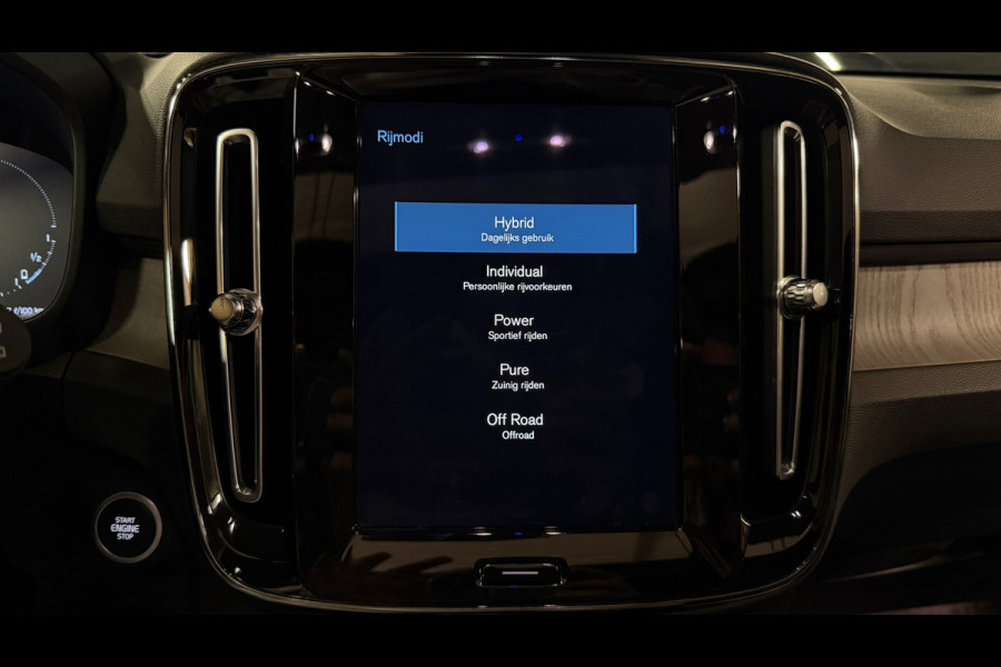 Volvo XC40 1.5 T5 Recharge Inscription Expression PANO|HARMAN KARDON|MEMORY|KEYLESS|360CAM|TREKHAAK|DEALER ONDERHOUDEN|BOMVOL!