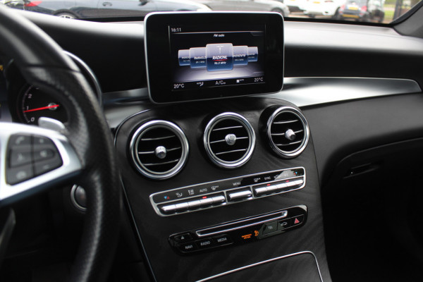 Mercedes-Benz GLC Coupé 250 4MATIC Business Solution AMG / Camera / Burmester / Memory Seats / Leer&Alcantara / 19'' / Dodehoek / Navigatie / Stoelverwarming / Cruise Control