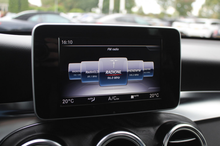 Mercedes-Benz GLC Coupé 250 4MATIC Business Solution AMG / Camera / Burmester / Memory Seats / Leer&Alcantara / 19'' / Dodehoek / Navigatie / Stoelverwarming / Cruise Control