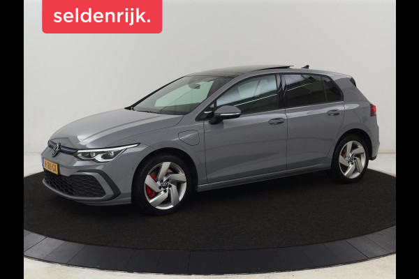 Volkswagen Golf 1.4 eHybrid GTE | Panoramadak | Sfeerverlichting | Carplay | Stoelverwarming | Camera | Adaptive cruise | Navigatie | Sportstoelen | Digital Cockpit | PHEV | Plug In