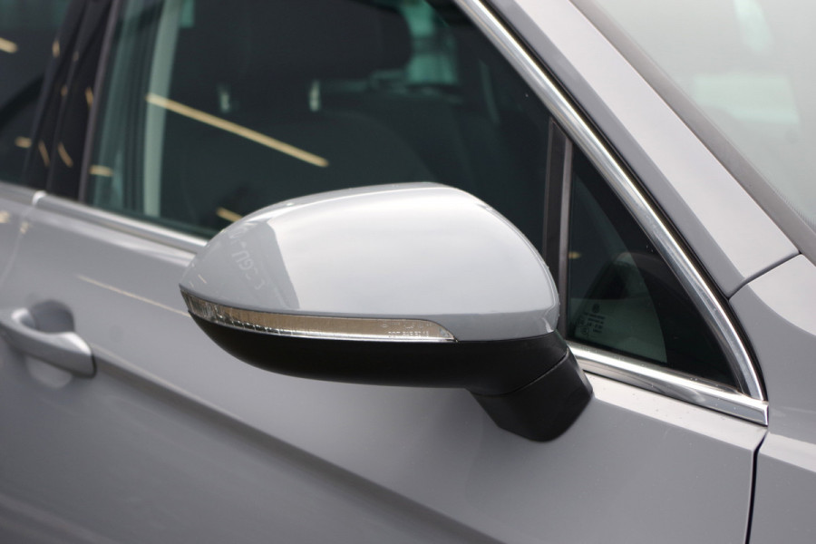 Volkswagen Passat Variant 1.4 TSI 218 PK GTE Business PHEV, Panoramadak, Adap. Cruise Control, Winterpakket