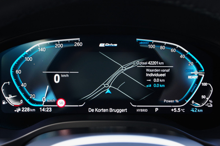 BMW X3 xDrive30e 293 PK M-Sport PHEV, Panoramadak, Leder, Head-Up, Memory