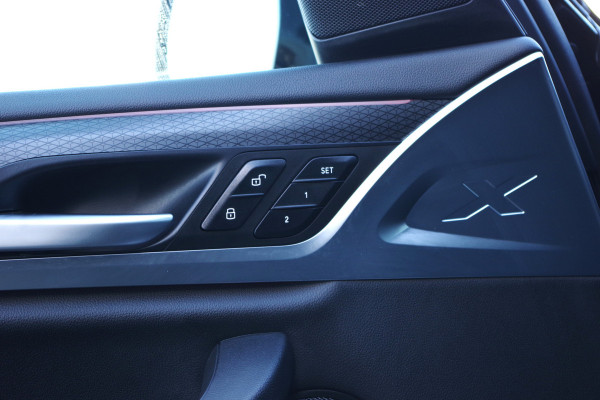 BMW X3 xDrive30e 293 PK M-Sport PHEV, Panoramadak, Leder, Head-Up, Memory