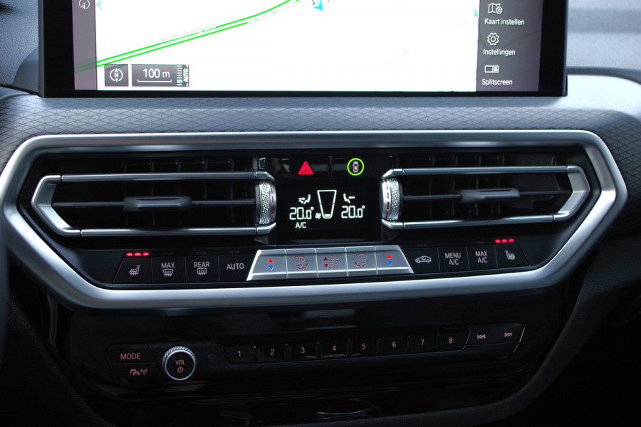 BMW X3 xDrive30e 293 PK M-Sport PHEV, Panoramadak, Leder, Head-Up, Memory