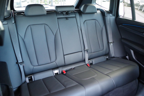 BMW X3 xDrive30e 293 PK M-Sport PHEV, Panoramadak, Leder, Head-Up, Memory