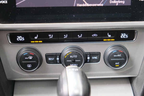 Volkswagen Passat 1.6 TDI Comfortline Business Automaat - Airco, Cruise, Schuifdak, Navi, PDC.