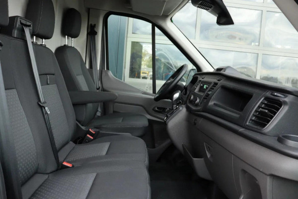 Ford Transit 2.0 TDCi 170PK L2H2 l AUTOMAAT l TREKHAAK l PDC
