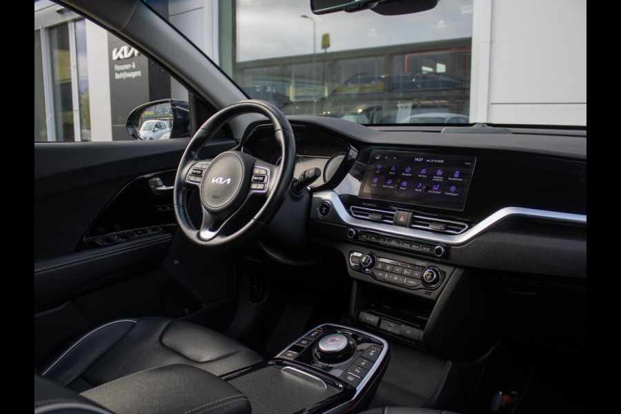 Kia e-Niro ExecutiveLine 64 kWh | Trekhaak | 3 Fase | Stoel en stuurverwarming |