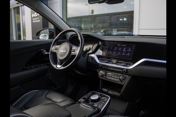 Kia e-Niro ExecutiveLine 64 kWh | Trekhaak | 3 Fase | Stoel en stuurverwarming |
