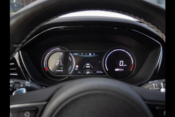 Kia e-Niro ExecutiveLine 64 kWh | Trekhaak | 3 Fase | Stoel en stuurverwarming |