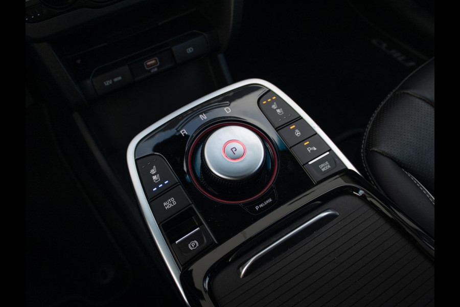 Kia e-Niro ExecutiveLine 64 kWh | Trekhaak | 3 Fase | Stoel en stuurverwarming |