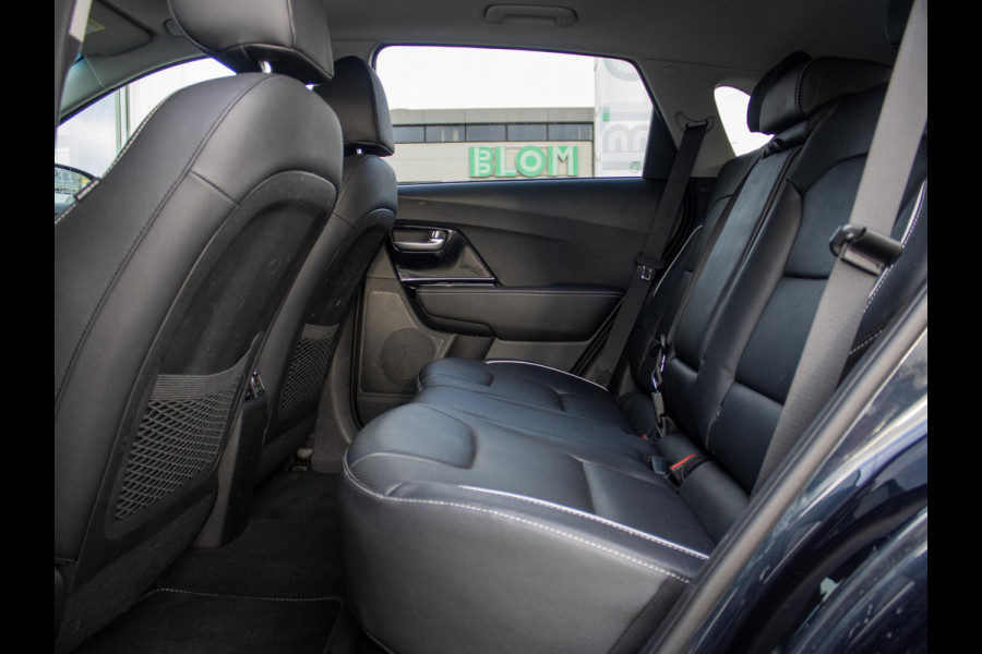 Kia e-Niro ExecutiveLine 64 kWh | Trekhaak | 3 Fase | Stoel en stuurverwarming |