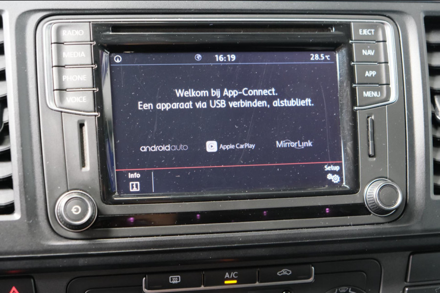 Volkswagen Transporter 2.0 TDI L2H1 Highline Automaat - N.A.P. Airco, Cruise, PDC, Navi, Camera, Trekhaak.