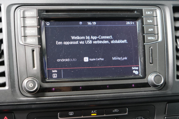 Volkswagen Transporter 2.0 TDI L2H1 Highline Automaat - N.A.P. Airco, Cruise, PDC, Navi, Camera, Trekhaak.