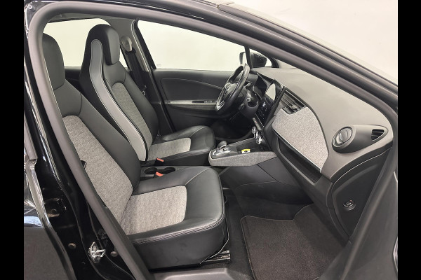 Renault ZOE R135 Intens 52 kWh Koopaccu Navigatie Apple Carplay/Android Auto Camera Parkeersensoren Cruise Control Stoel- en stuurverwarming Climate Control Lichtmetalen velgen