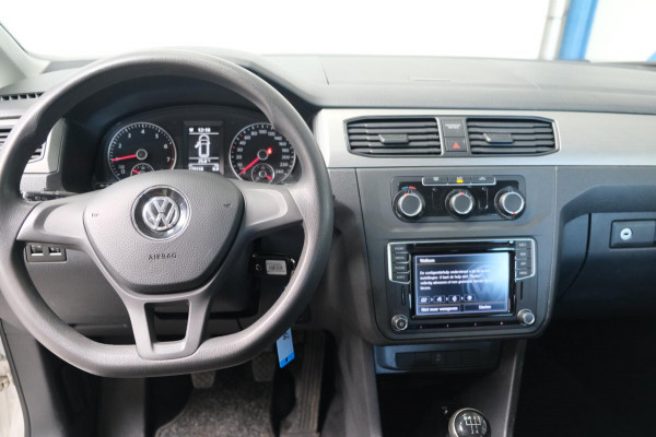 Volkswagen Caddy 1.0 TSI 5p - N.A.P. Airco, Cruise, Navi, Trekhaak.