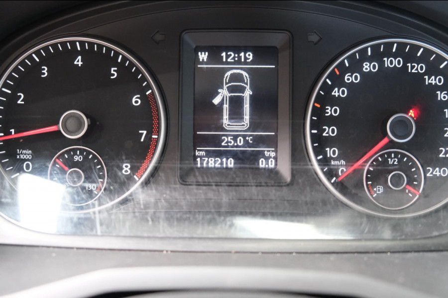 Volkswagen Caddy 1.0 TSI 5p - N.A.P. Airco, Cruise, Navi, Trekhaak.