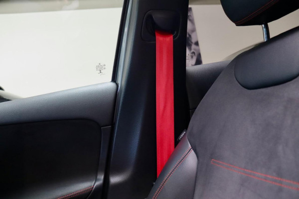 Mercedes-Benz A-Klasse 180d Premium + AMG|PANO|Sfeer|CAM