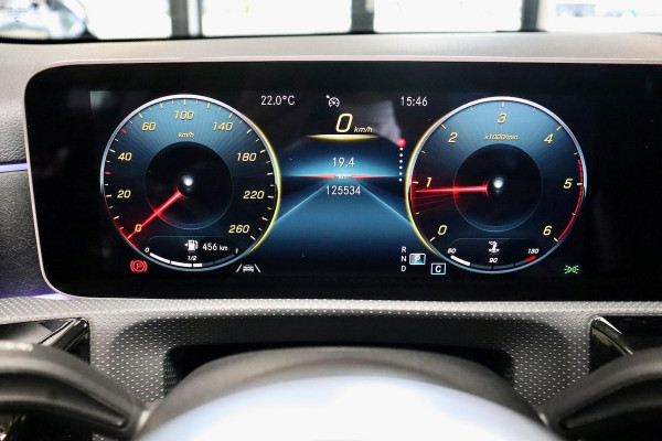 Mercedes-Benz A-Klasse 180d Premium + AMG|PANO|Sfeer|CAM