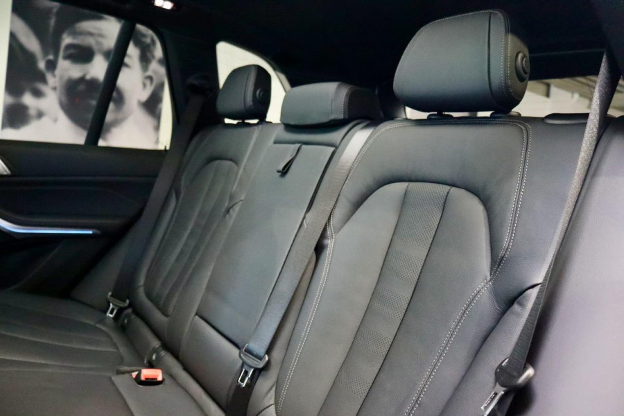 BMW X5 xDrive45e M Sport|PANO|22''|AKRA|AERO Body Maxton