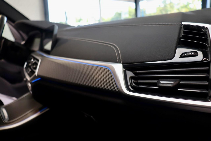 BMW X5 xDrive45e M Sport|PANO|22''|AKRA|AERO Body Maxton