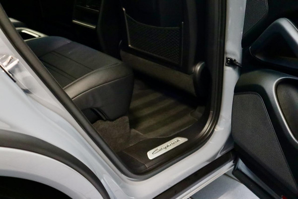 Porsche Cayenne Coupé 3.0 E-Hybrid Artic|PANO|22inch|Display