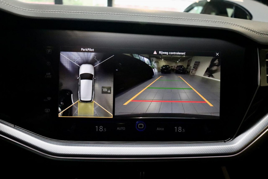 Volkswagen Touareg 3.0 TSi eHybrid R 4M PANO|TrkHk|22''