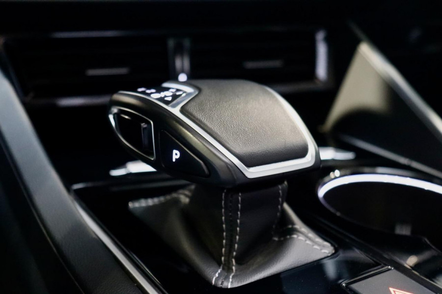 Volkswagen Touareg 3.0 TSi eHybrid R 4M PANO|TrkHk|22''