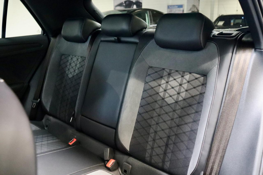 Volkswagen T-Roc 1.5 TSI R-Line Ed PANO|IQ|Digitaal Dash|VOL