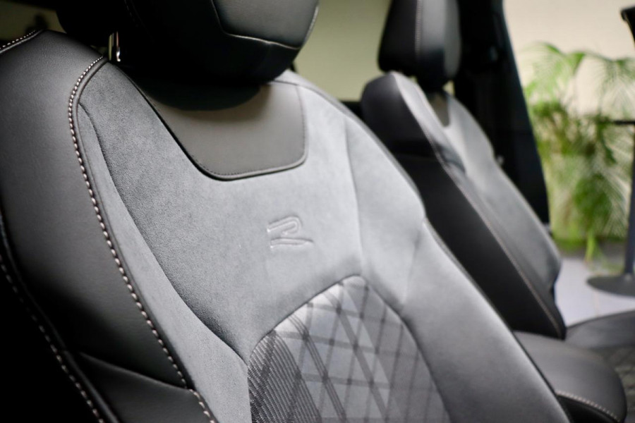 Volkswagen T-Roc 1.5 TSI R-Line Ed PANO|IQ|Digitaal Dash|VOL