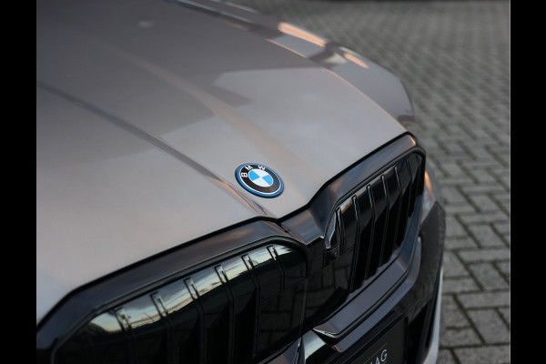 BMW 5 Serie Touring 550e xDrive | Oxid Grey - M Sport Pro