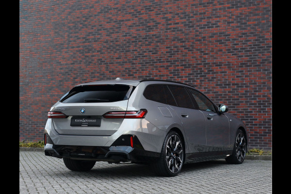 BMW 5 Serie Touring 550e xDrive | Oxid Grey - M Sport Pro