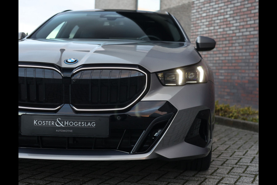 BMW 5 Serie Touring 550e xDrive | Oxid Grey - M Sport Pro