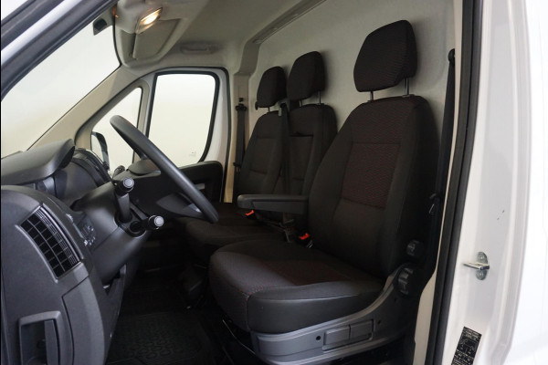 Opel Movano 2.2D 140 L2H2 Edition Opel Movano 2.2D 140  L2H2 Edition Airco  Navi PDC Trekhaak Cruise control Nieuw Model