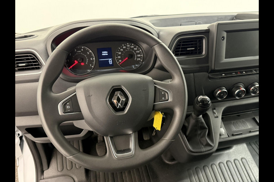 Renault Master T33 2.3 dCi 135PK L2H2 BPM VRIJ! Airco Cruise control Parkeersensoren Navigatie Trekhaak