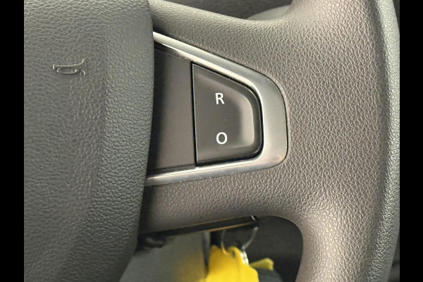 Renault Master T33 2.3 dCi 135PK L2H2 BPM VRIJ! Airco Cruise control Parkeersensoren Navigatie Trekhaak