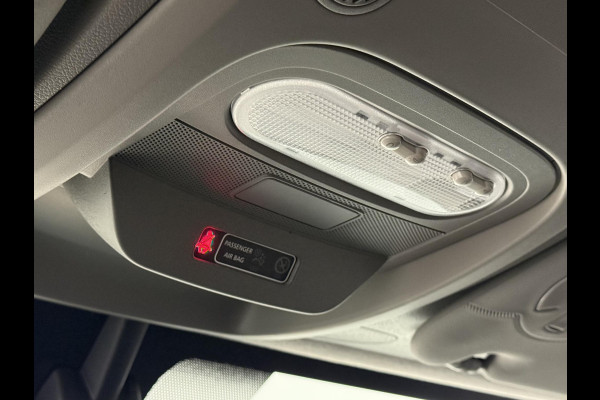 Renault Master T33 2.3 dCi 135PK L2H2 BPM VRIJ! Airco Cruise control Parkeersensoren Navigatie Trekhaak