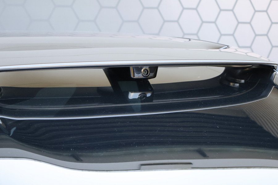 Ferrari Purosangue 6.5 V12 | NEW | INCL. VAT/BPM | NO REGISTRATION | 135K OPTIONS | CARBON WHEELHOUSE, R+F DIFFUSERS, UNDERDOOR, MIRRORS, DOORPANEL MASSAGE REAR SEATS | FULL LEATHER PACK | DIGITAL REAR VIEW CAMERA | PRIVACY GLASS | REAR SEATS COOLED/HEATED | BURMESTER HIGH END AUDIO | ACTIVE MATRIX LED HEADLIGHTS | VAT REF. |