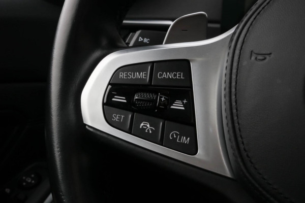 BMW 3 Serie Touring 330e | M-Sport Pro | 2 jaar garantie | Pano | ACC | LCI | Black Edition | Sfeerverlichting | Driving Assistant