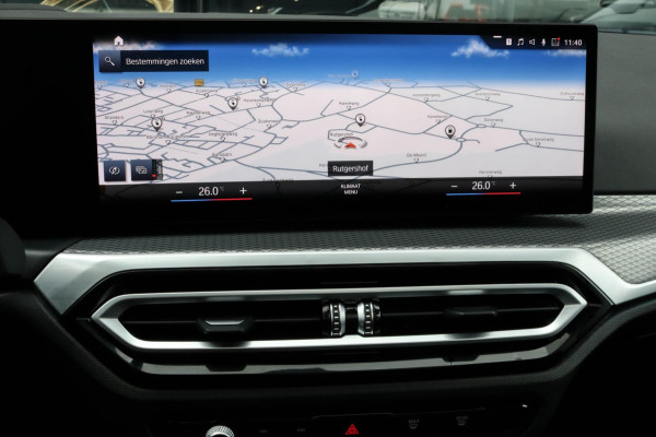 BMW 3 Serie Touring 330e | M-Sport Pro | 2 jaar garantie | Pano | ACC | LCI | Black Edition | Sfeerverlichting | Driving Assistant