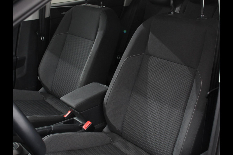 Volkswagen Polo 1.0 TSI DSG Comfortline Connect | Navigatie | Apple Carplay/Android Auto | Climate Control | Adaptive Cruise Control | Extra Getint Glas | Voorstoelen Verwarmd |