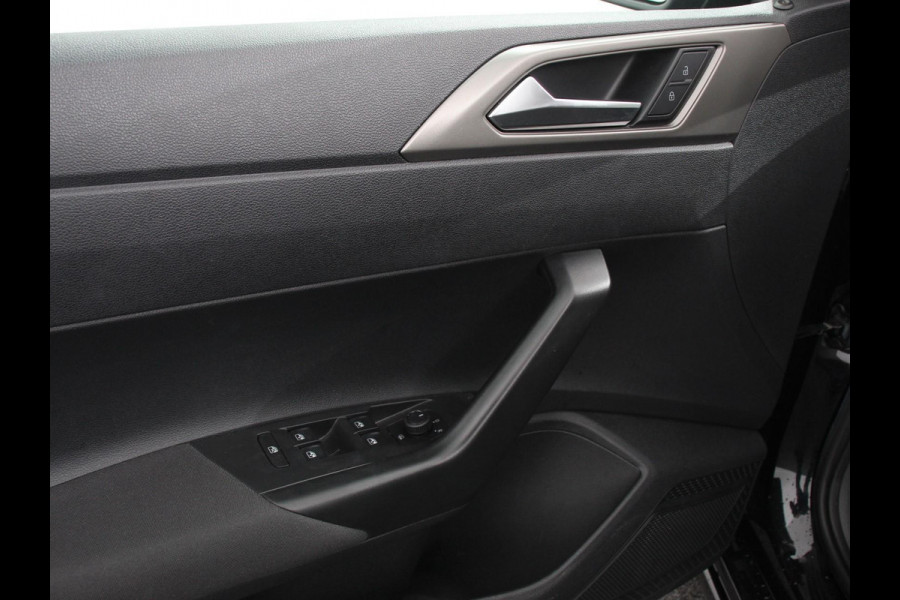 Volkswagen Polo 1.0 TSI DSG Comfortline Connect | Navigatie | Apple Carplay/Android Auto | Climate Control | Adaptive Cruise Control | Extra Getint Glas | Voorstoelen Verwarmd |