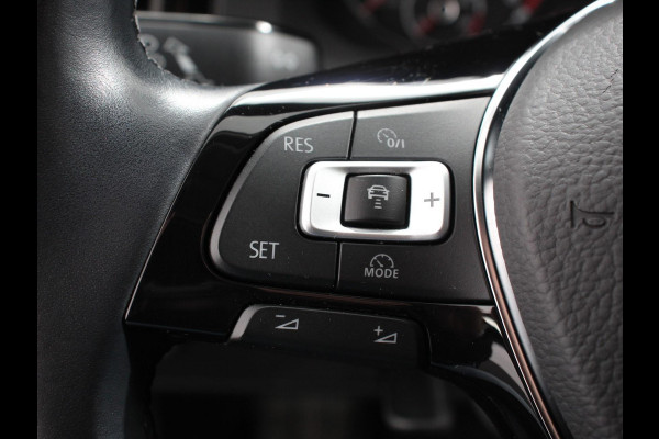 Volkswagen Polo 1.0 TSI DSG Comfortline Connect | Navigatie | Apple Carplay/Android Auto | Climate Control | Adaptive Cruise Control | Extra Getint Glas | Voorstoelen Verwarmd |