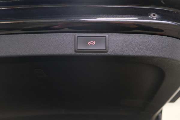 Škoda Octavia Combi 1.0 e-TSI Business Edition Automaat - N.A.P. Airco, Cruise, PDC, Trekhaak.